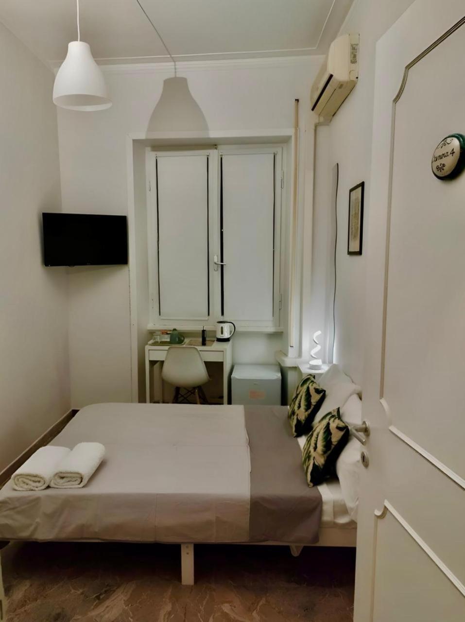 Colosseo Rooms B&B Rome Exterior photo
